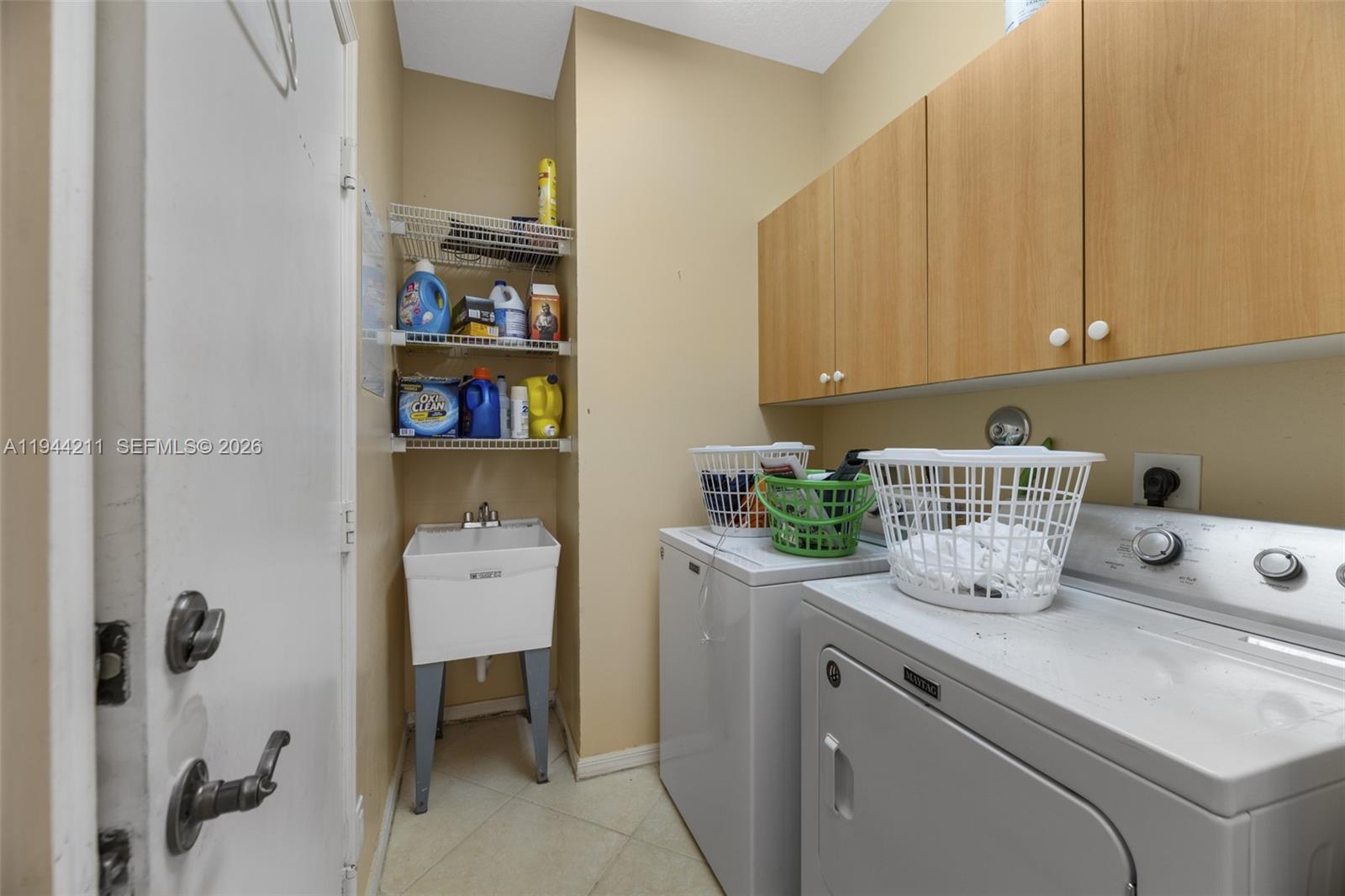 VILLAGES OF WINDSOR 3 - Residential