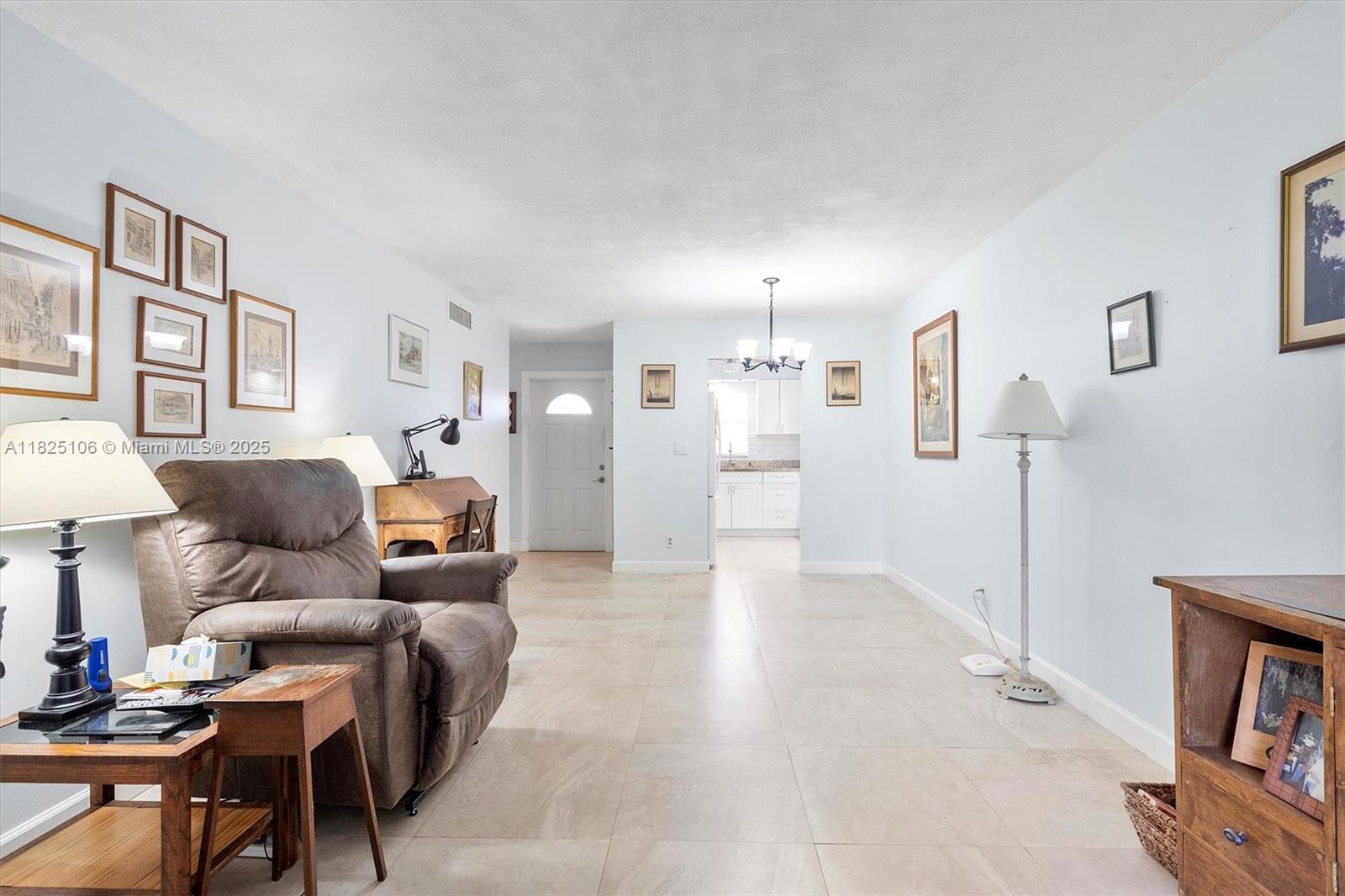 1200 Tallwood Ave 109, Hollywood, FL, 33021/$120,000 3 1200 Tallwood Ave 109