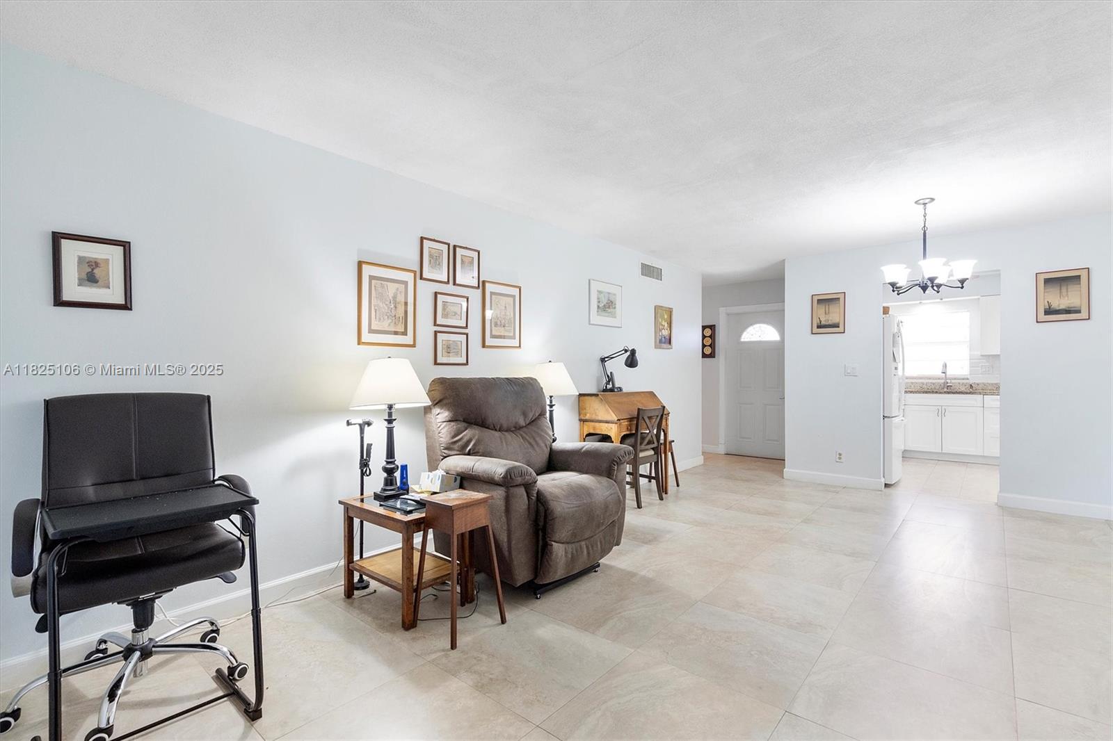 1200 Tallwood Ave 109, Hollywood, FL, 33021/$120,000 4 1200 Tallwood Ave 109