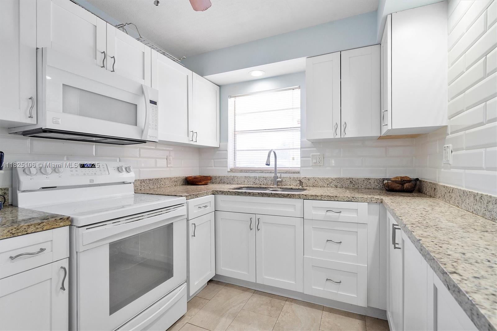 1200 Tallwood Ave 109, Hollywood, FL, 33021/$120,000 1 1200 Tallwood Ave 109