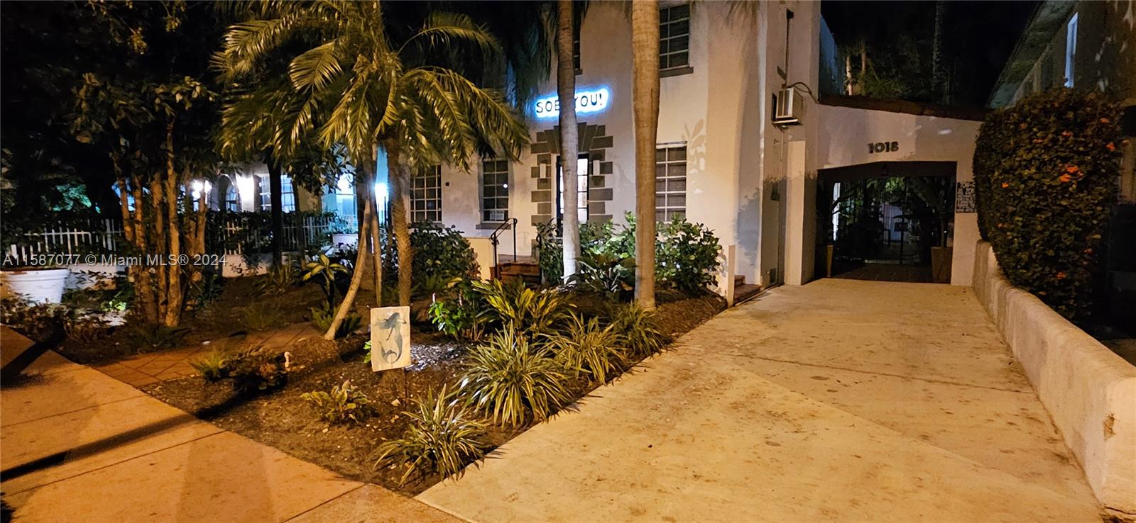 MIAMI BEACH - Residential