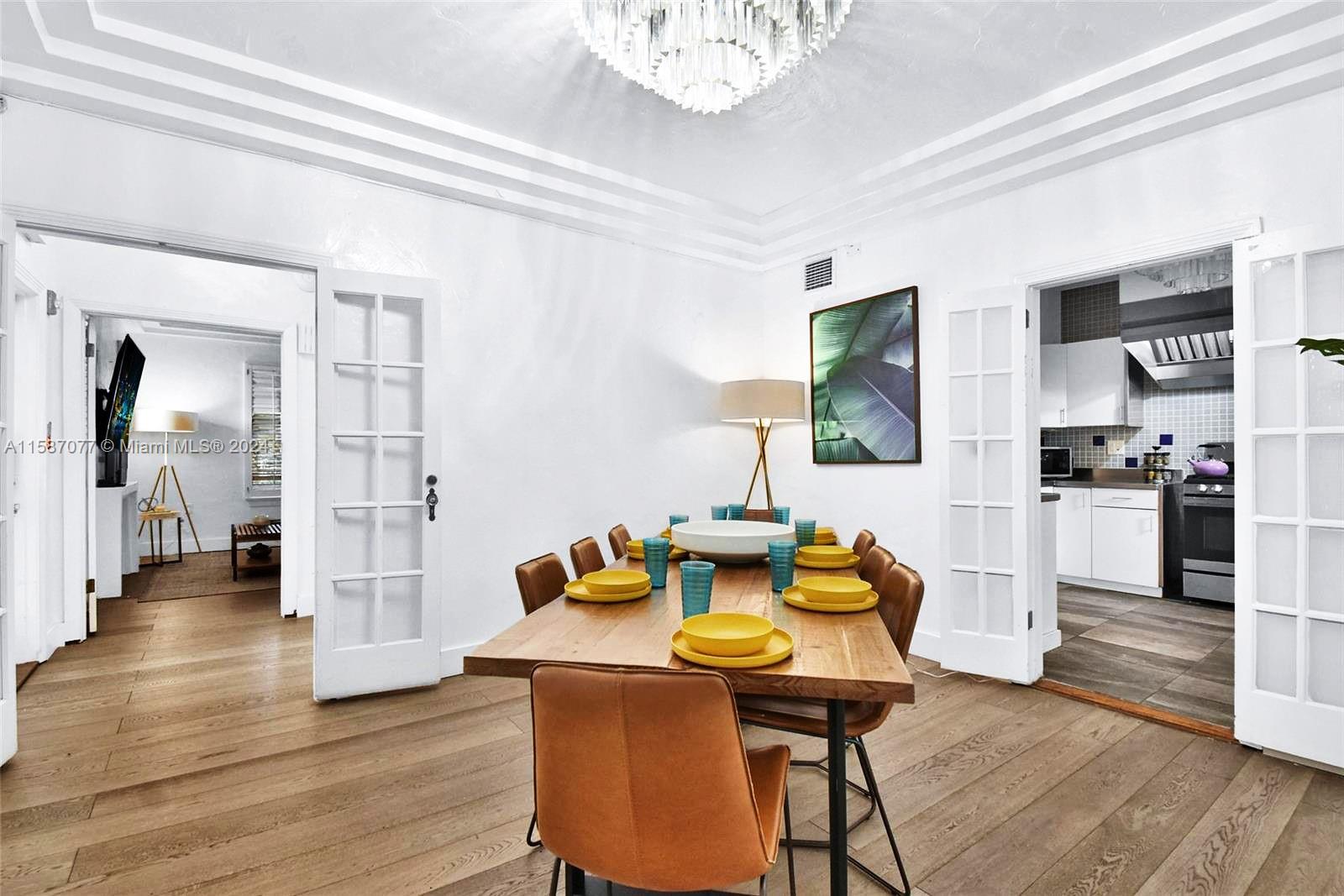 MIAMI BEACH - Residential