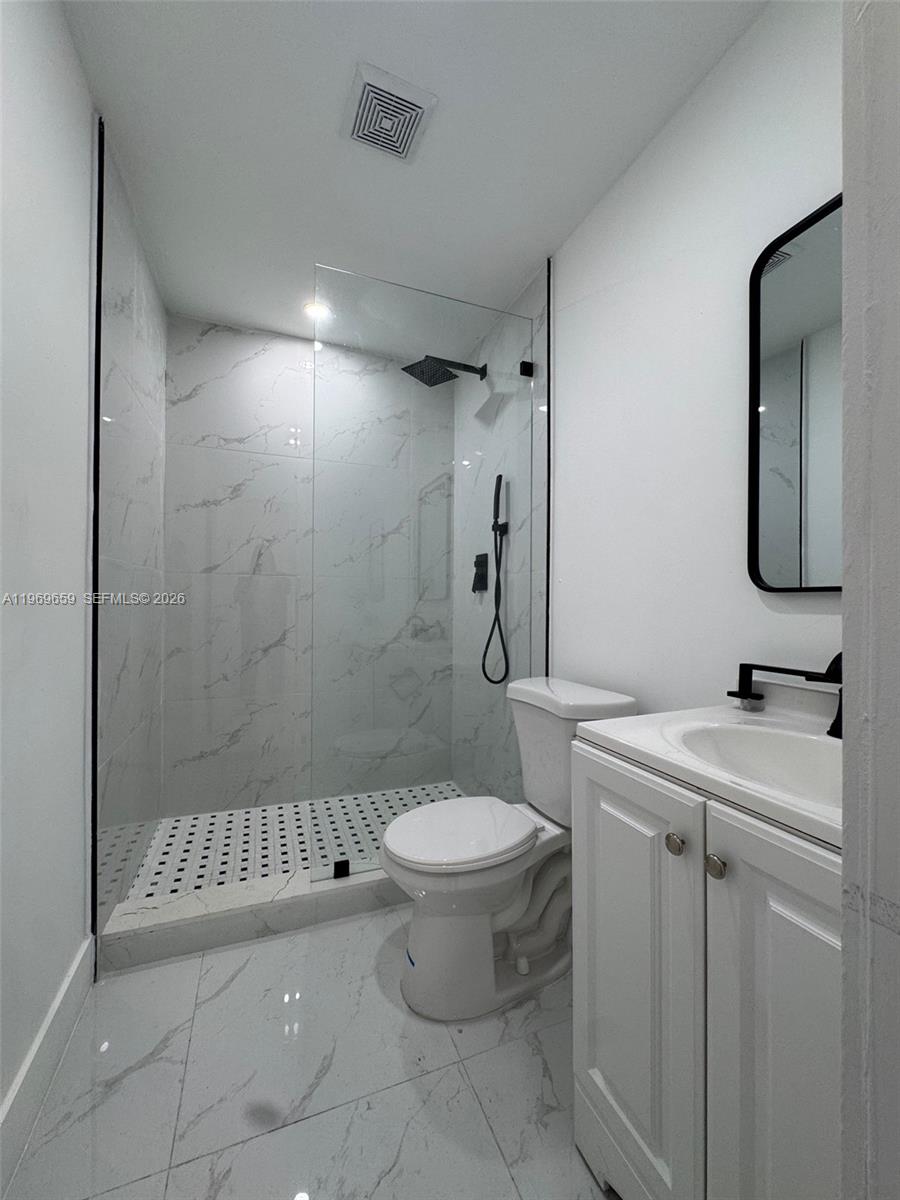 LE JEUNE ADDN SEC 1 - Residential Lease