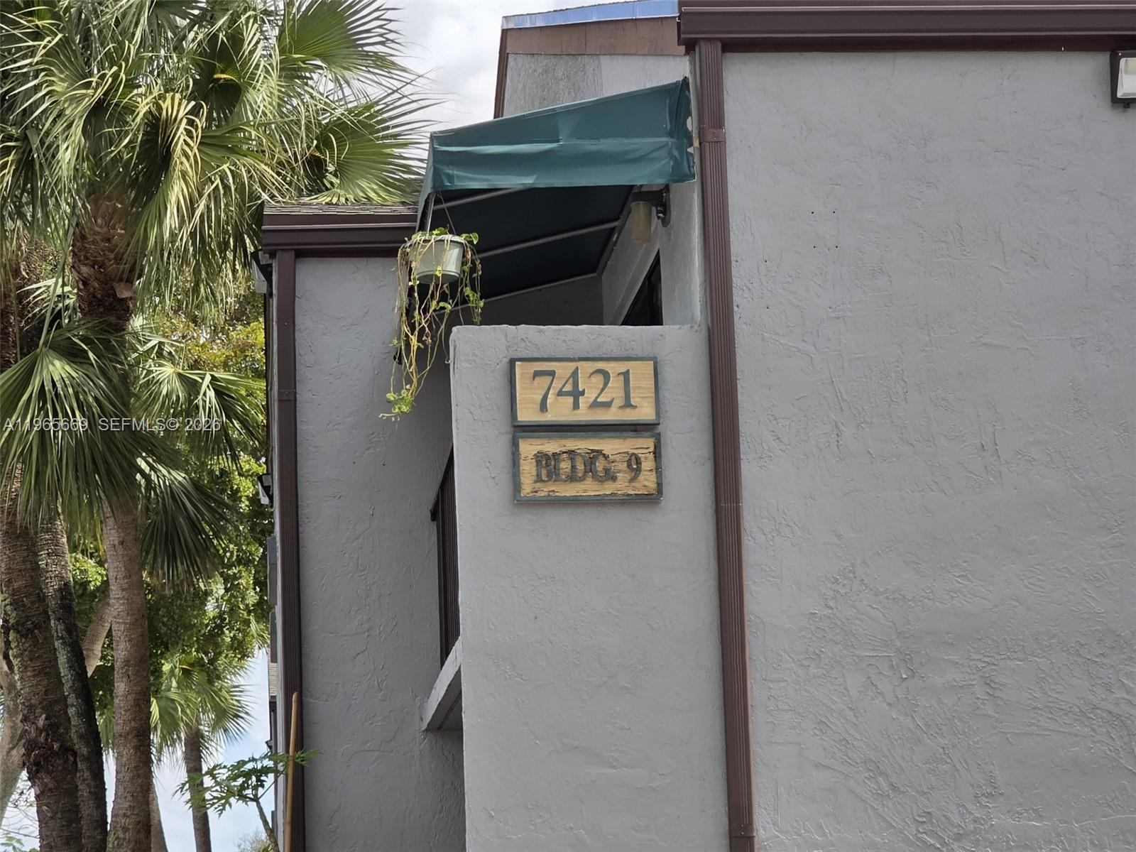 MAGNOLIA LANE CONDO - Residential