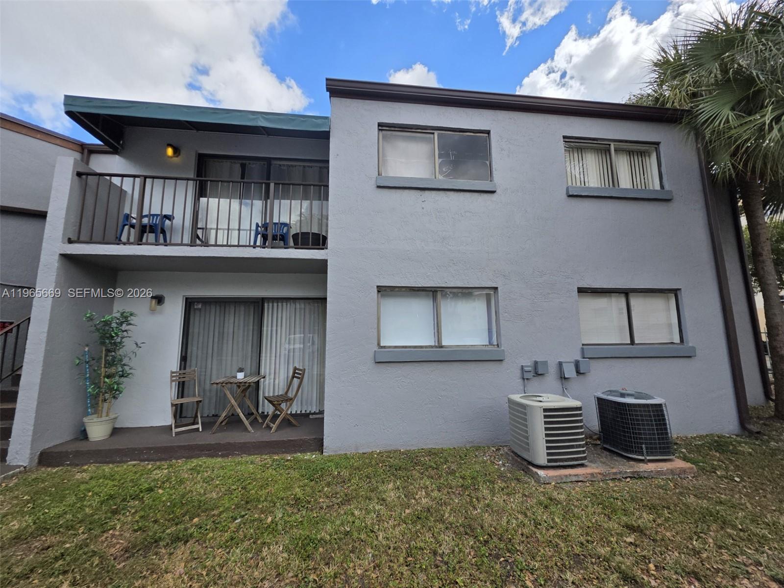 MAGNOLIA LANE CONDO - Residential