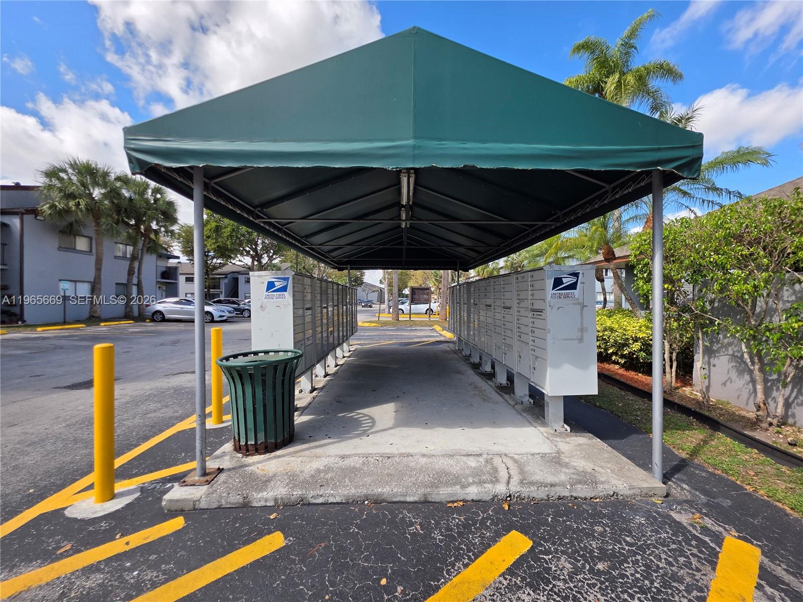 MAGNOLIA LANE CONDO - Residential