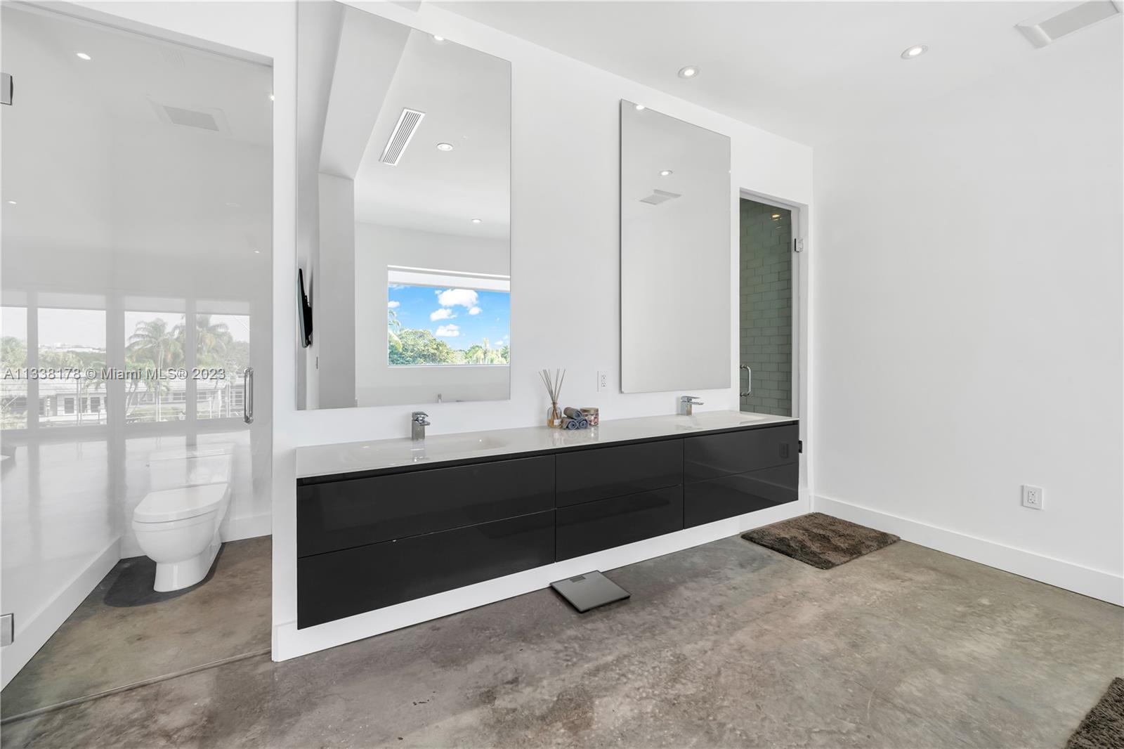 CORONADO HARBOR - Residential