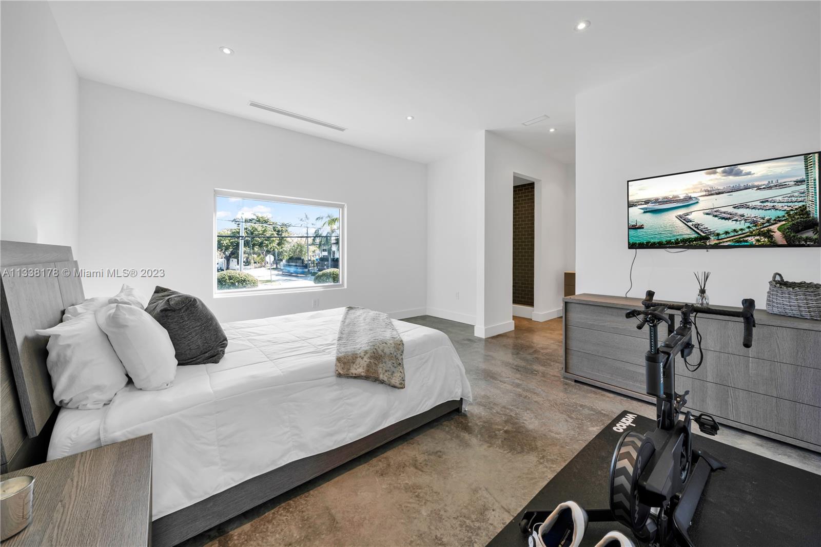 CORONADO HARBOR - Residential