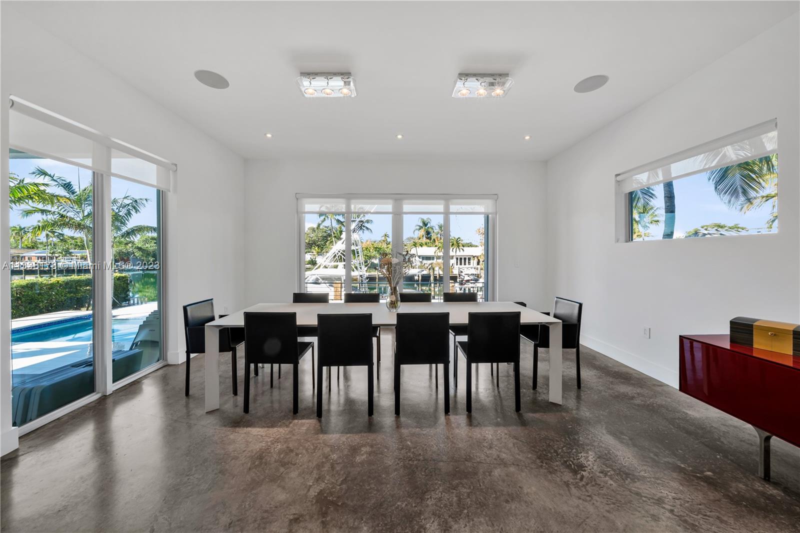 CORONADO HARBOR - Residential