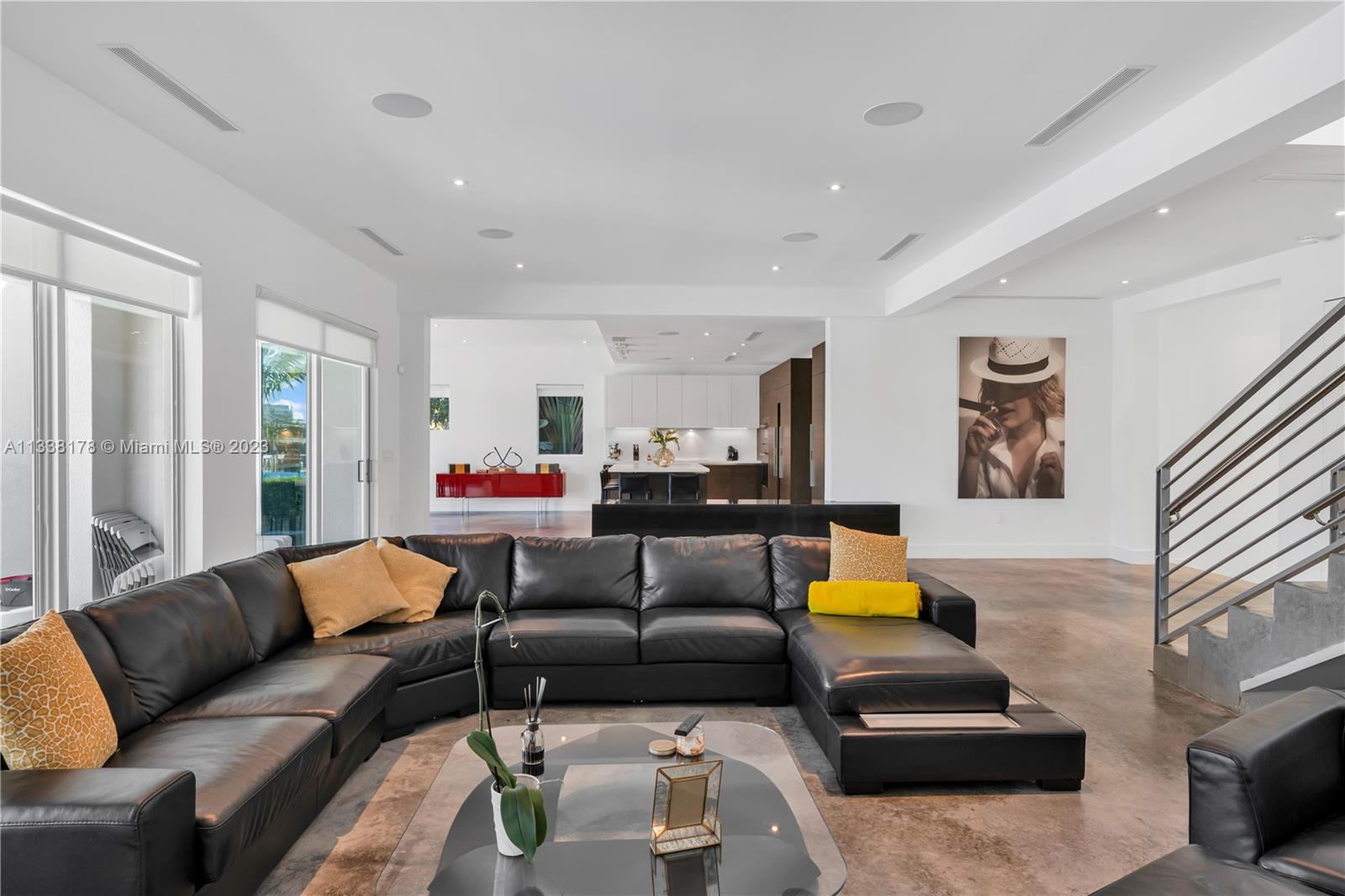 CORONADO HARBOR - Residential