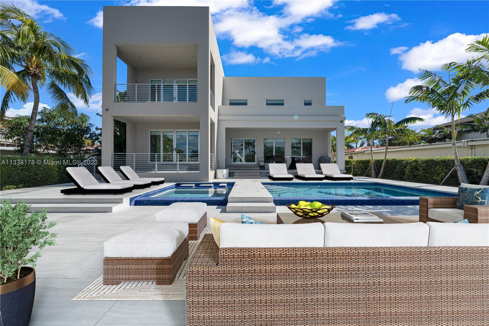 CORONADO HARBOR - Residential