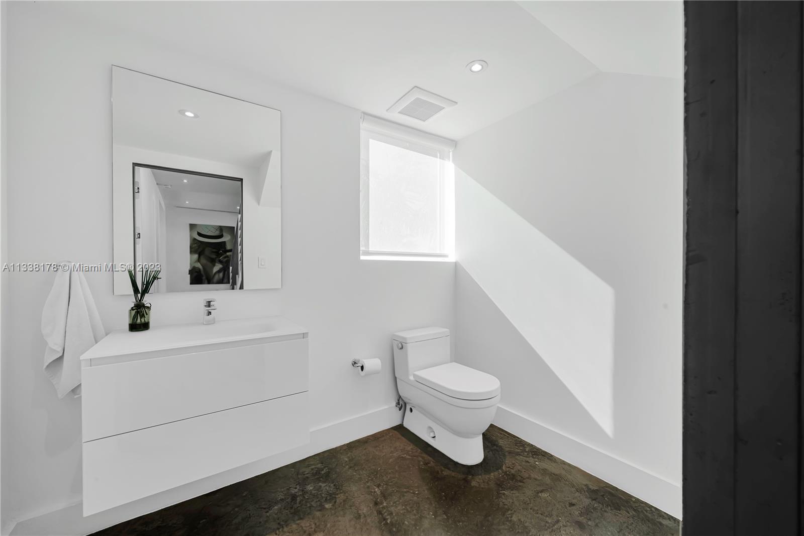 CORONADO HARBOR - Residential