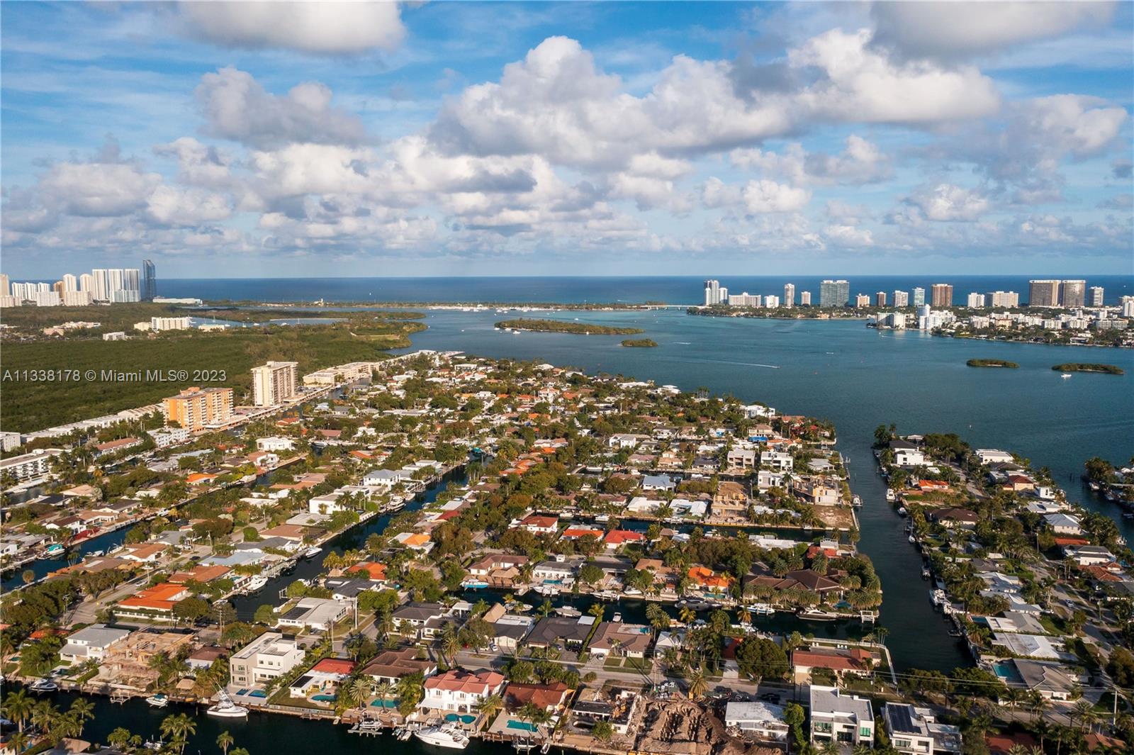 CORONADO HARBOR - Residential