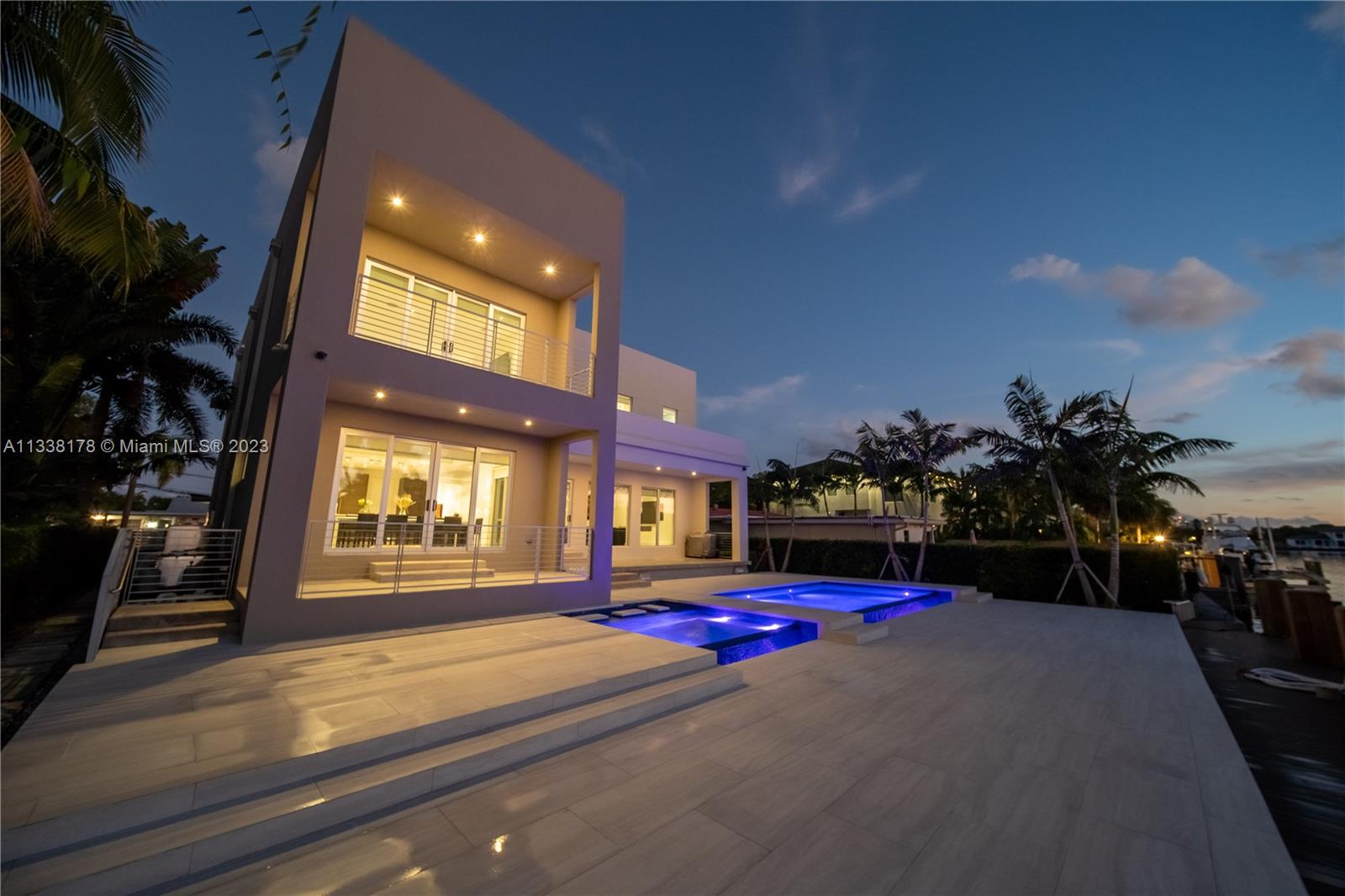 CORONADO HARBOR - Residential