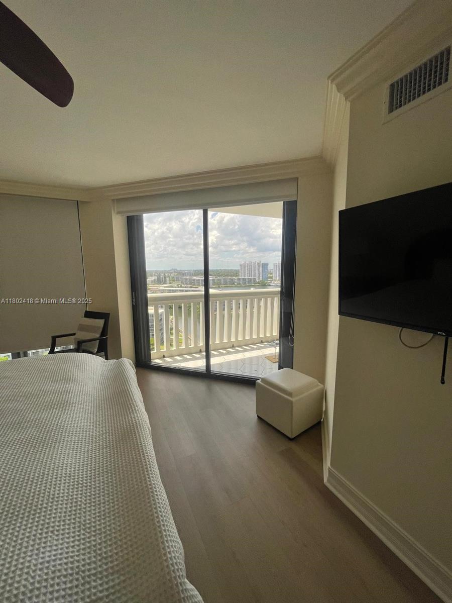 1000 ISL BLVD WILLIAMS IS - Residential Lease