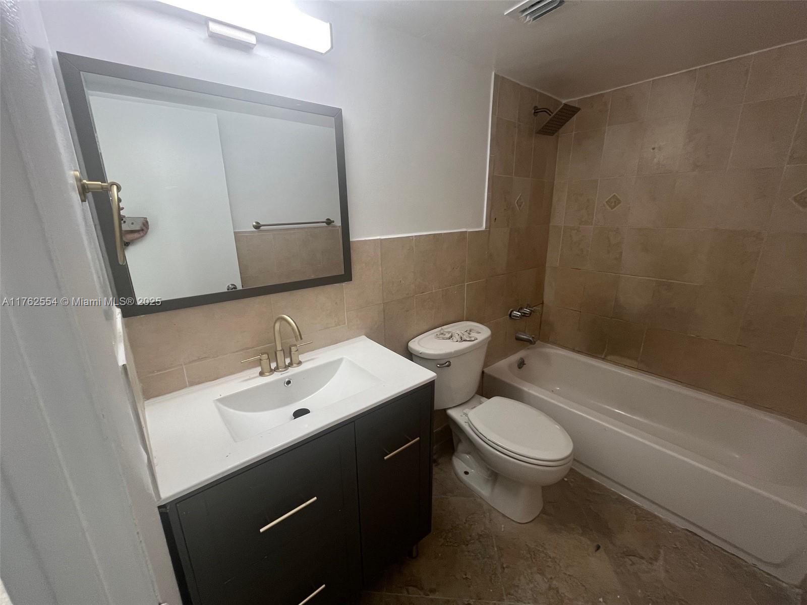 MONTECARLO CONDO - Residential