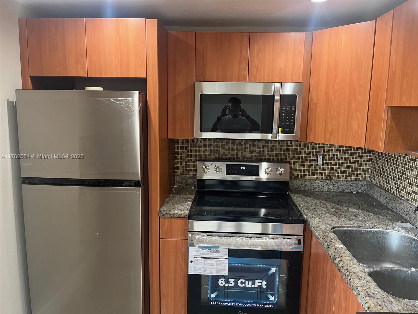 MONTECARLO CONDO - Residential