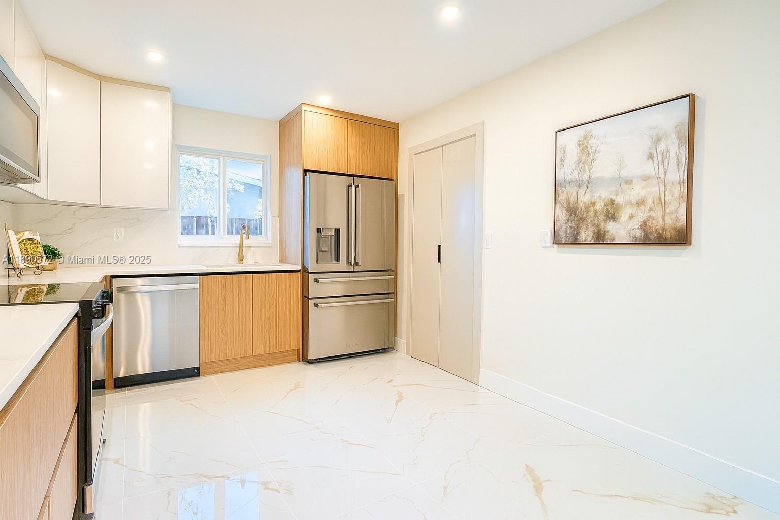 CORAL HEIGHTS SEC ONE - Residential