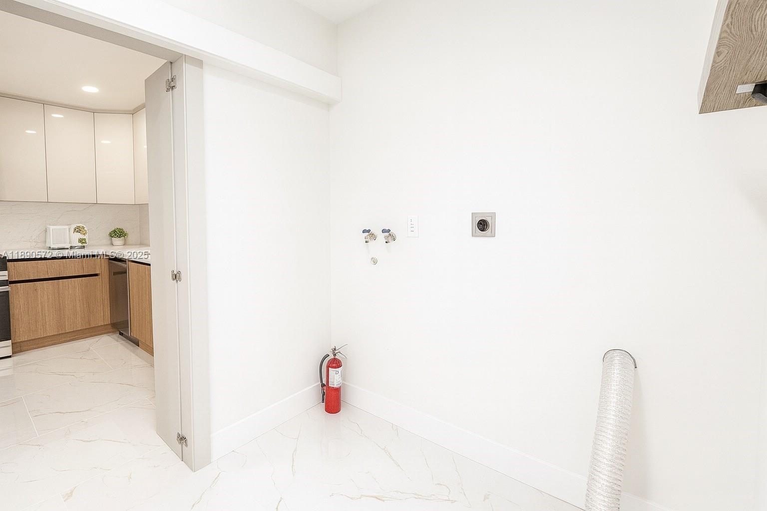 CORAL HEIGHTS SEC ONE - Residential