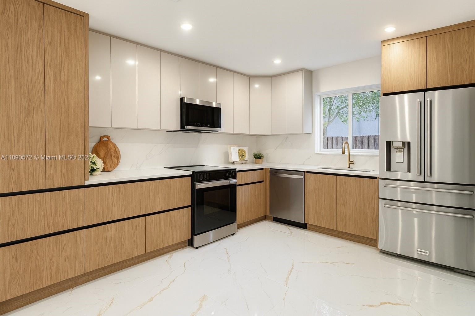 CORAL HEIGHTS SEC ONE - Residential