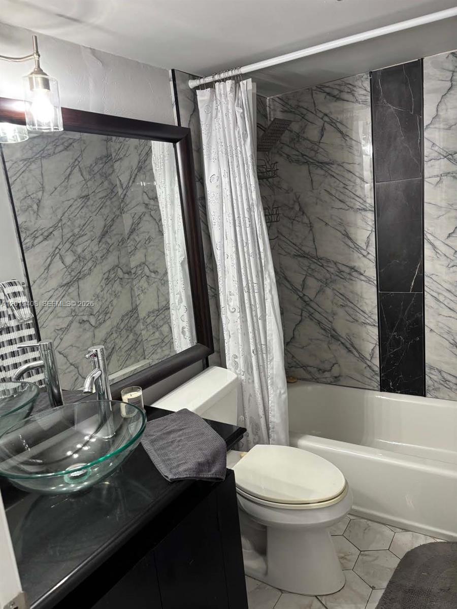 NAUTICAL TOWERS CONDO - Residential