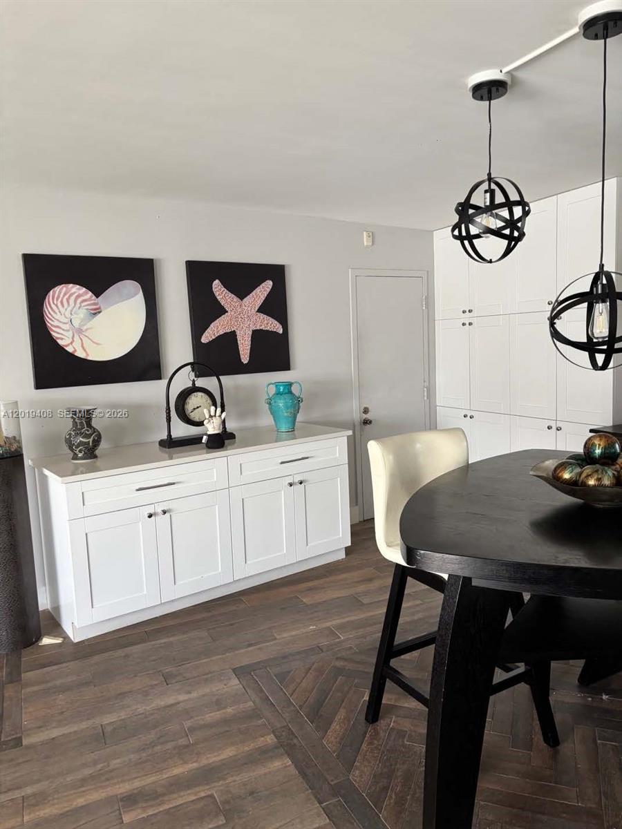 NAUTICAL TOWERS CONDO - Residential