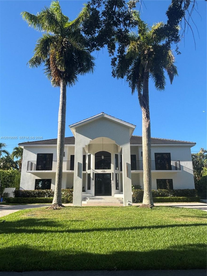 Premier location in the exclusive, guard-gated waterfront Kings Bay community of only 150 homes in Coral Gables. This modern 2 story 5 bedroom 4 1/2 bath residence has been completely renovated and offers a unique design for multigenerational living featuring 3 bedrooms 2 1/2 baths upstairs and 2 bedrooms and 2 bathrooms downstairs with separate chef's kitchens. Other features include a grand porte-cochere entrance, foyer with double height ceilings, an open floor plans on 1st and 2nd floors great for entertaining. Extremely bright throughout with a multitude of panoramic impact windows overlooking the Deering Bay Golf course, pool and private backyard. A boaters paradise with a private marina for residents with deep water access to Biscayne Bay.