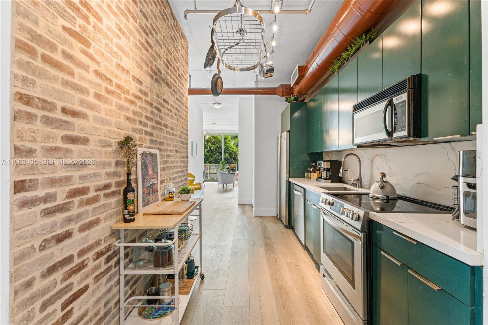 THE MONTCLAIR CONDO - Residential