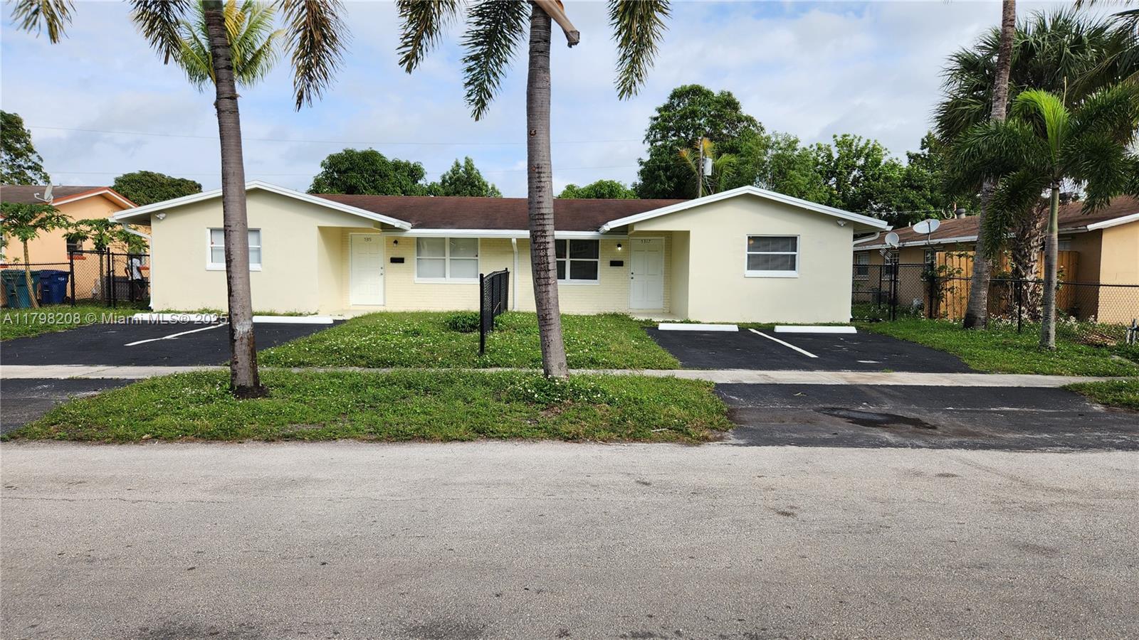 5319 NW 18th Ct 5319