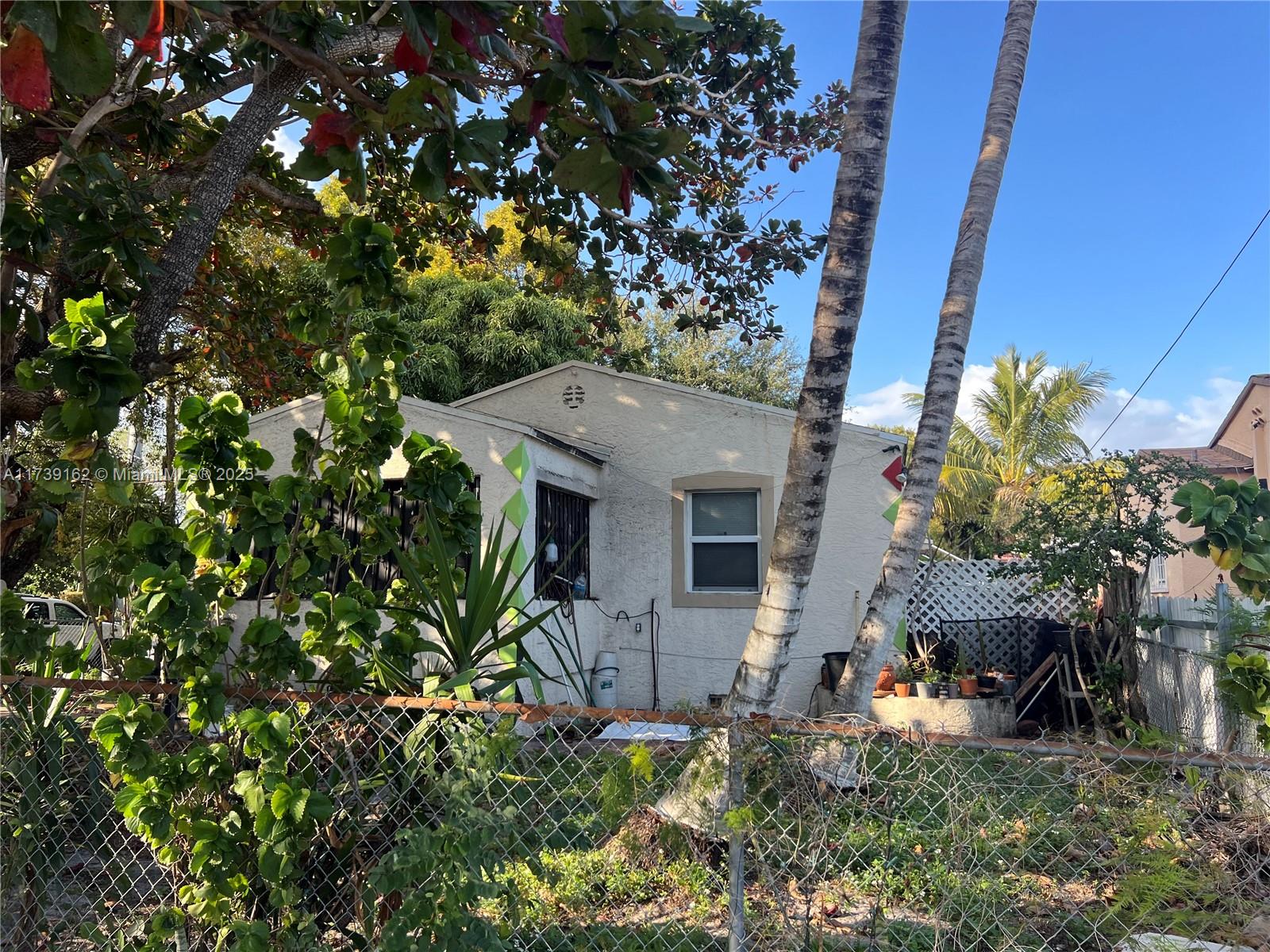 299 NW 43rd St