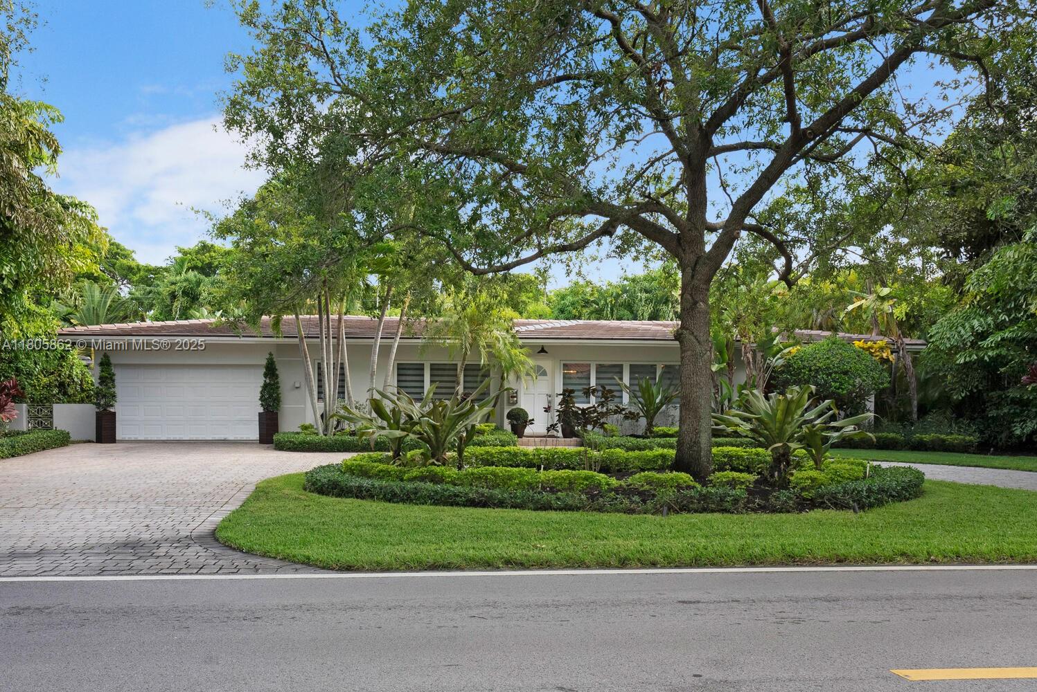 Rental Property at 1523 Blue Road, Coral Gables, Broward County, Florida - Bedrooms: 3 
Bathrooms: 2  - $10,000 MO.