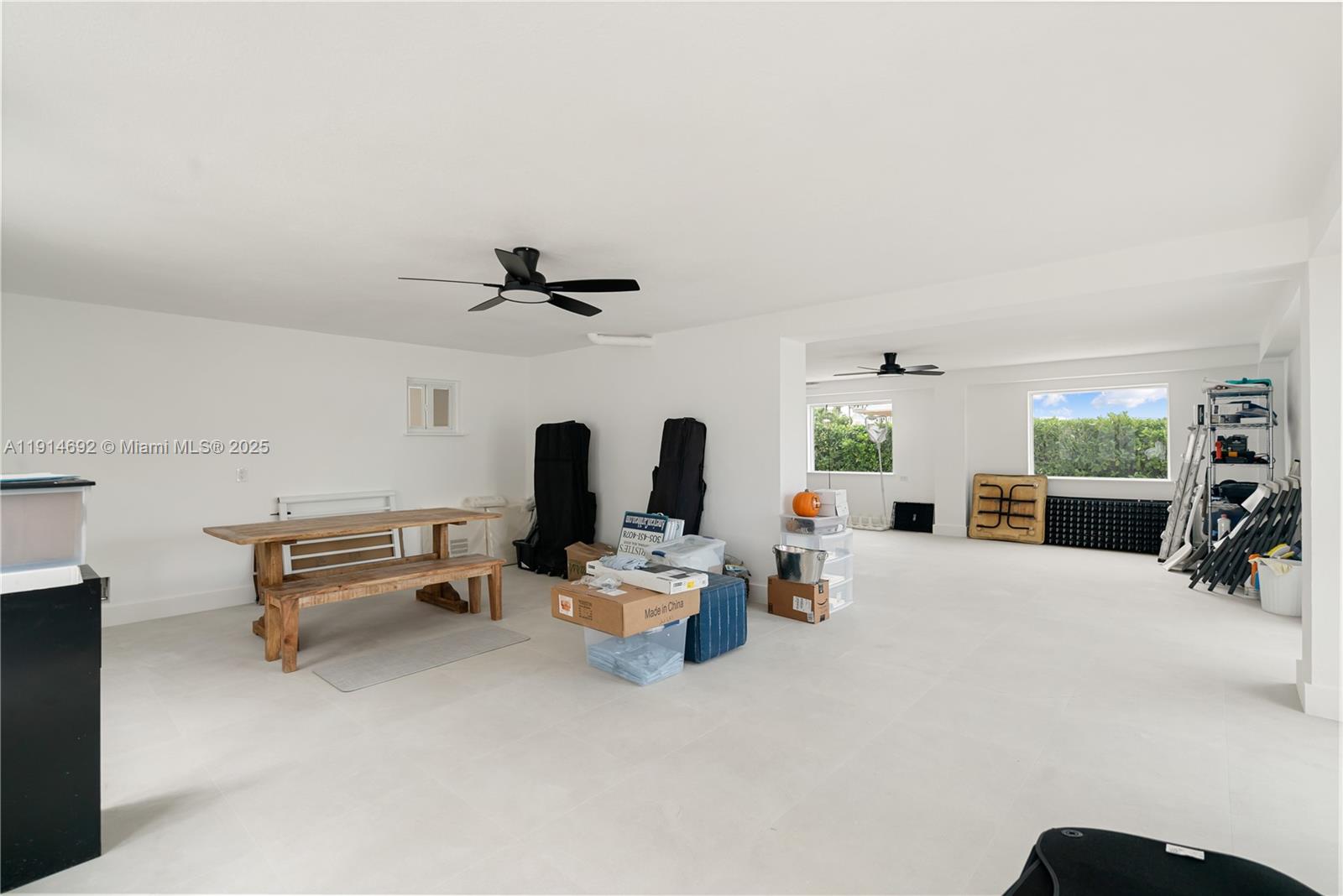 PORT LARGO - Residential Income