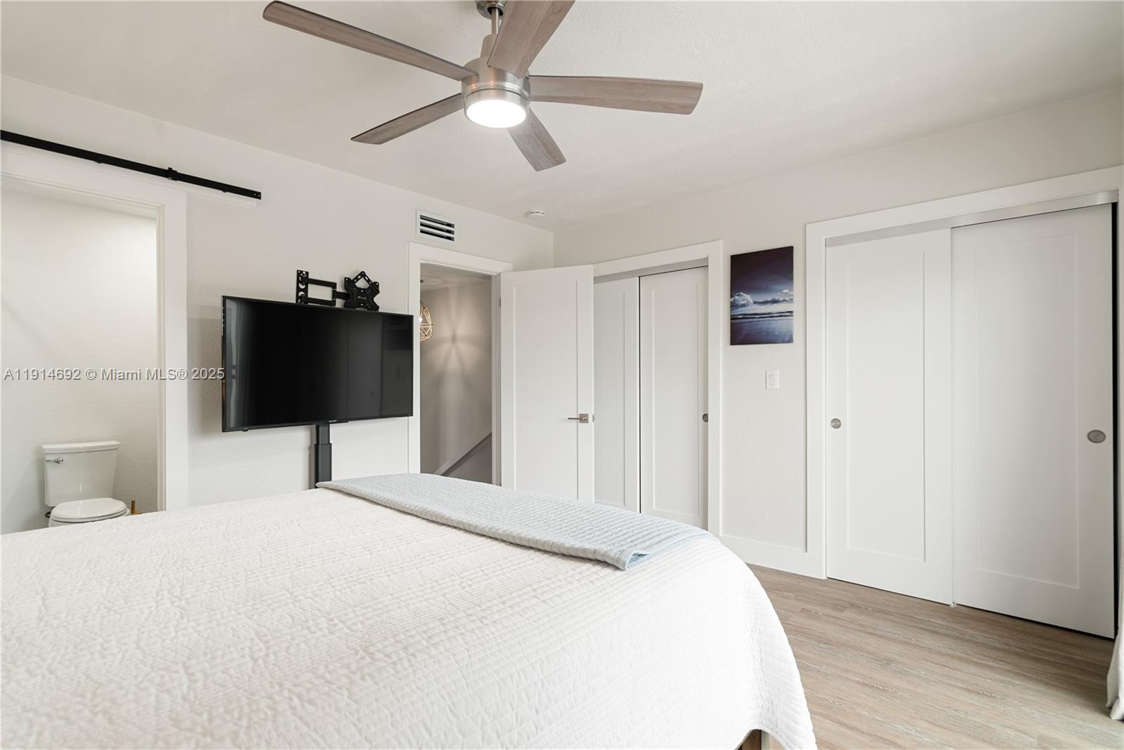 PORT LARGO - Residential Income