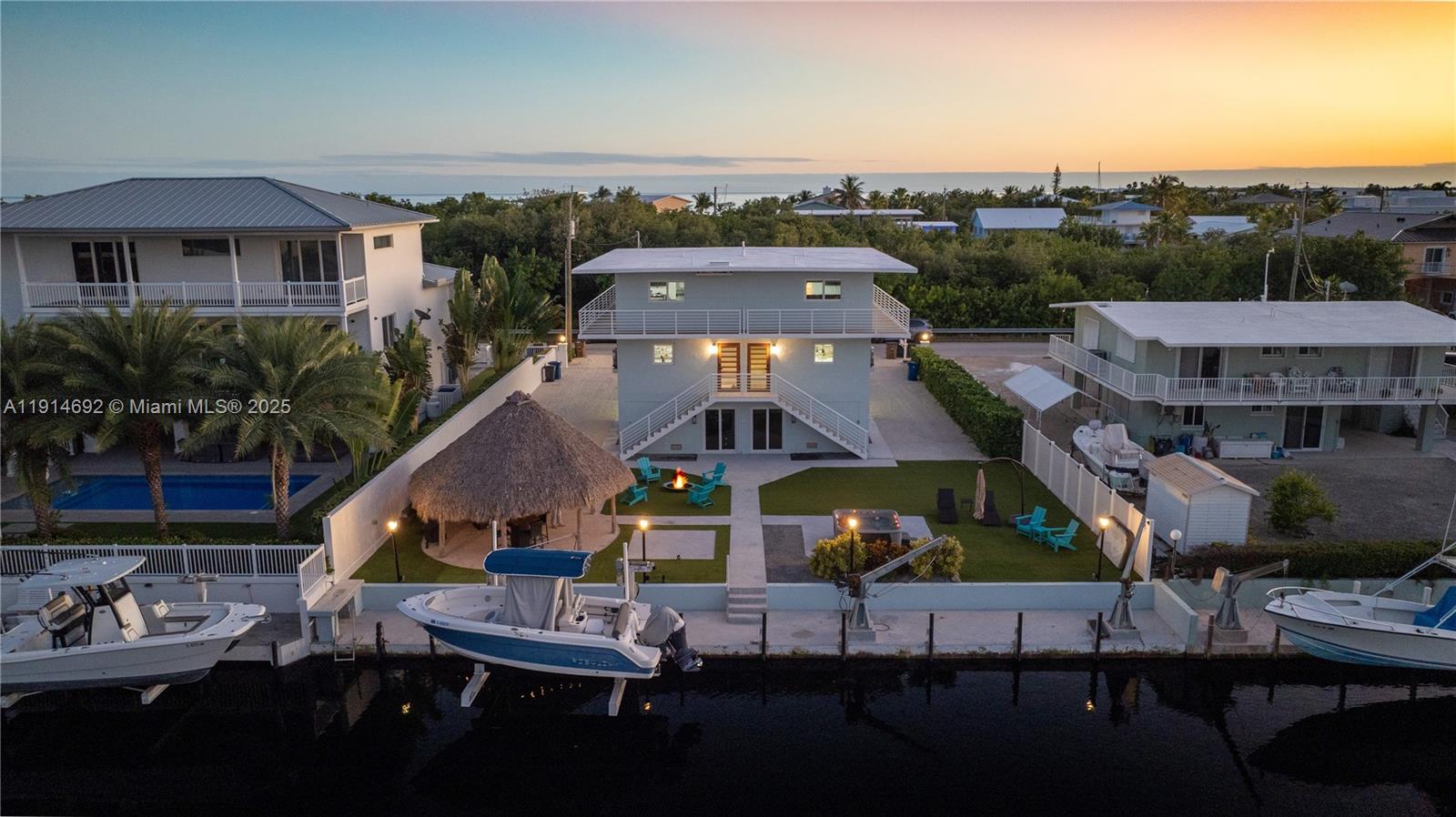 PORT LARGO - Residential Income