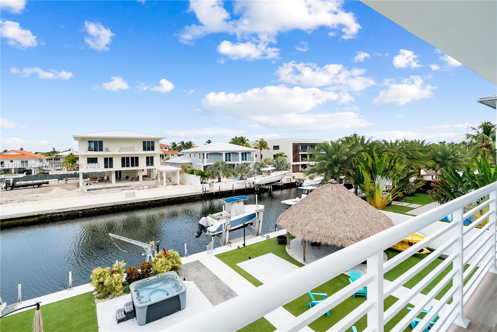 PORT LARGO - Residential Income