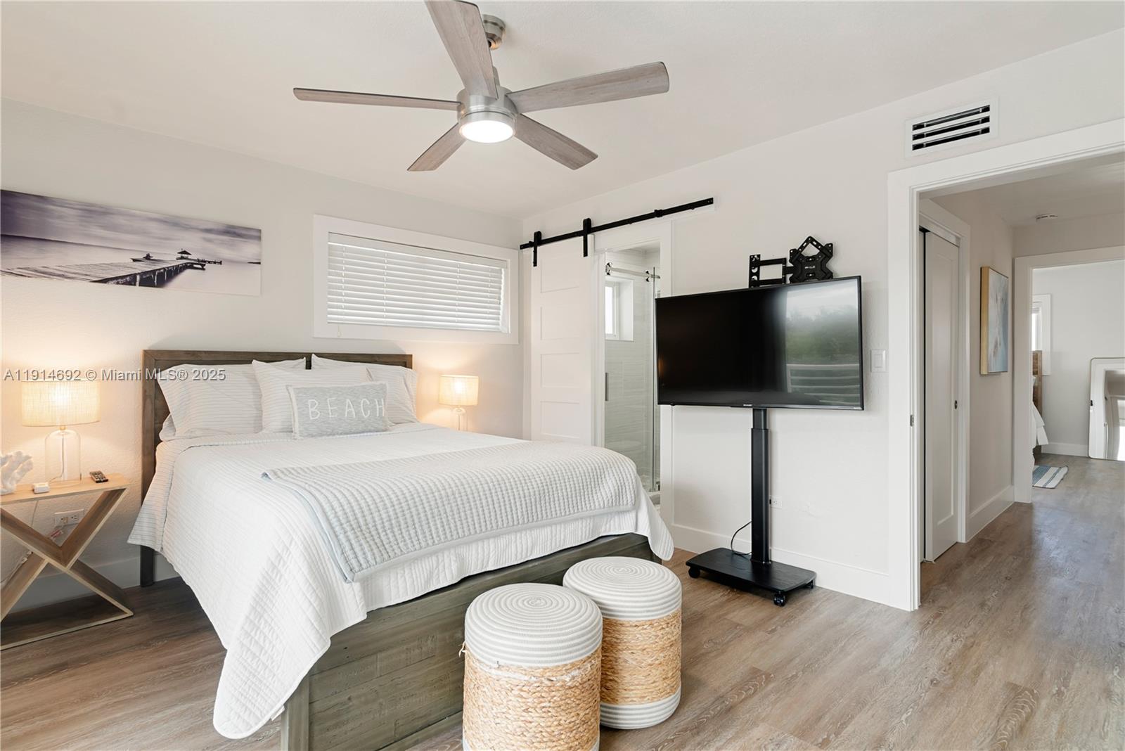 PORT LARGO - Residential Income