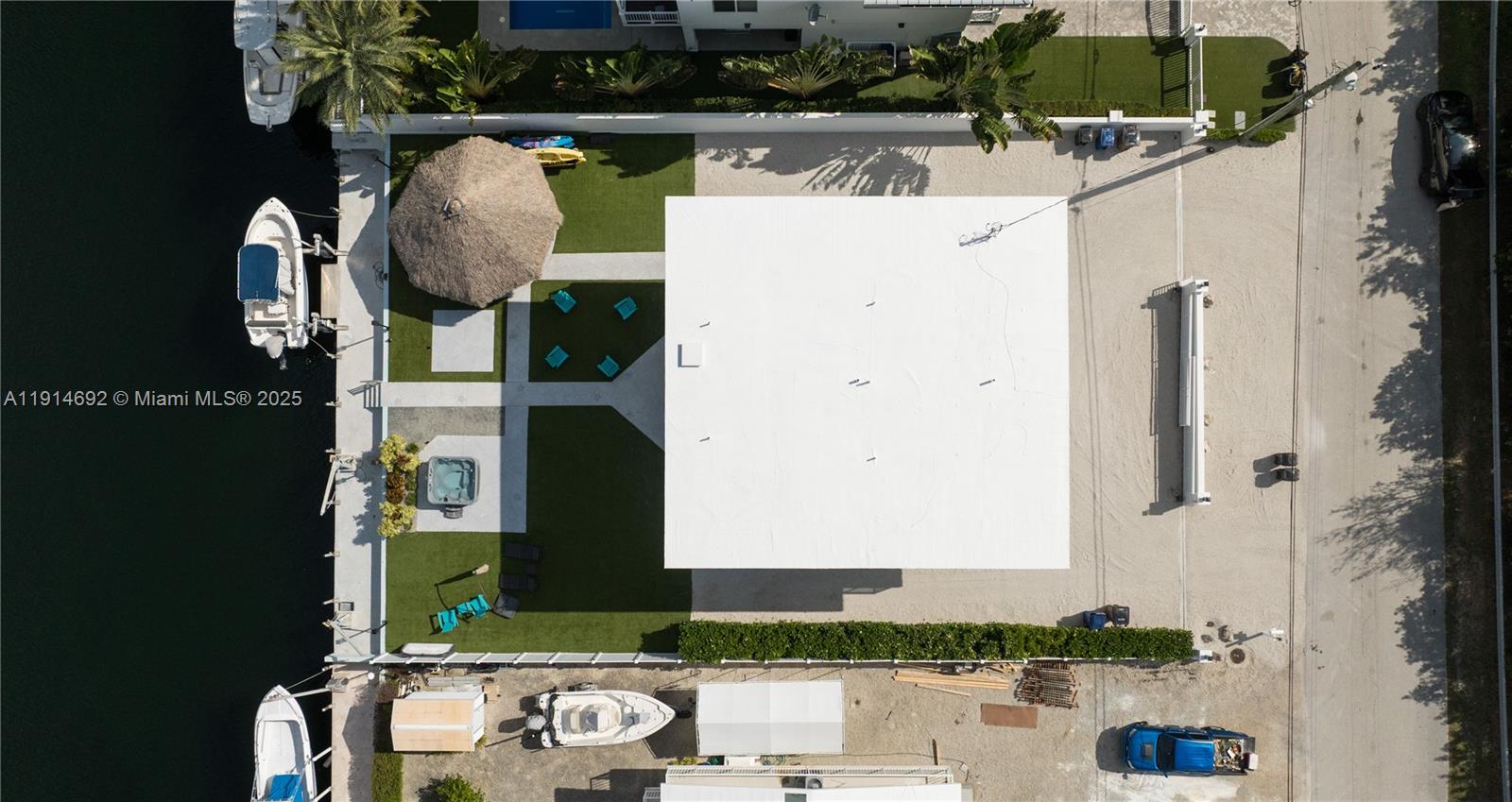 PORT LARGO - Residential Income