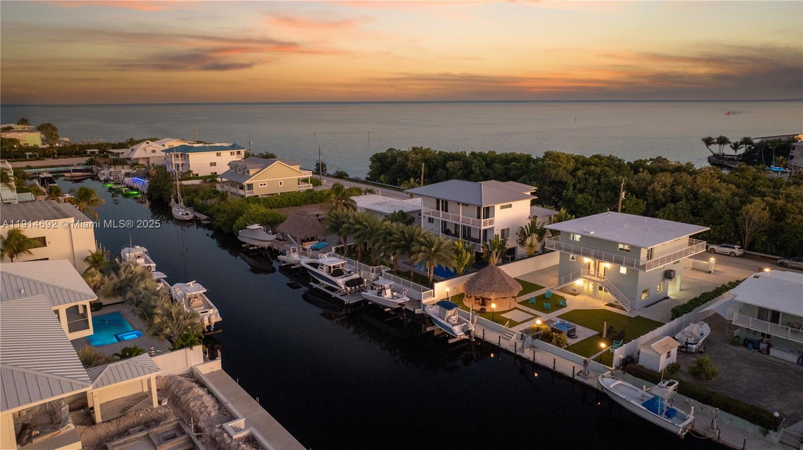 PORT LARGO - Residential Income