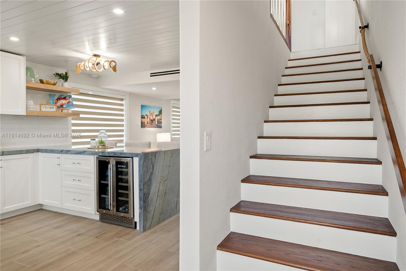 PORT LARGO - Residential Income