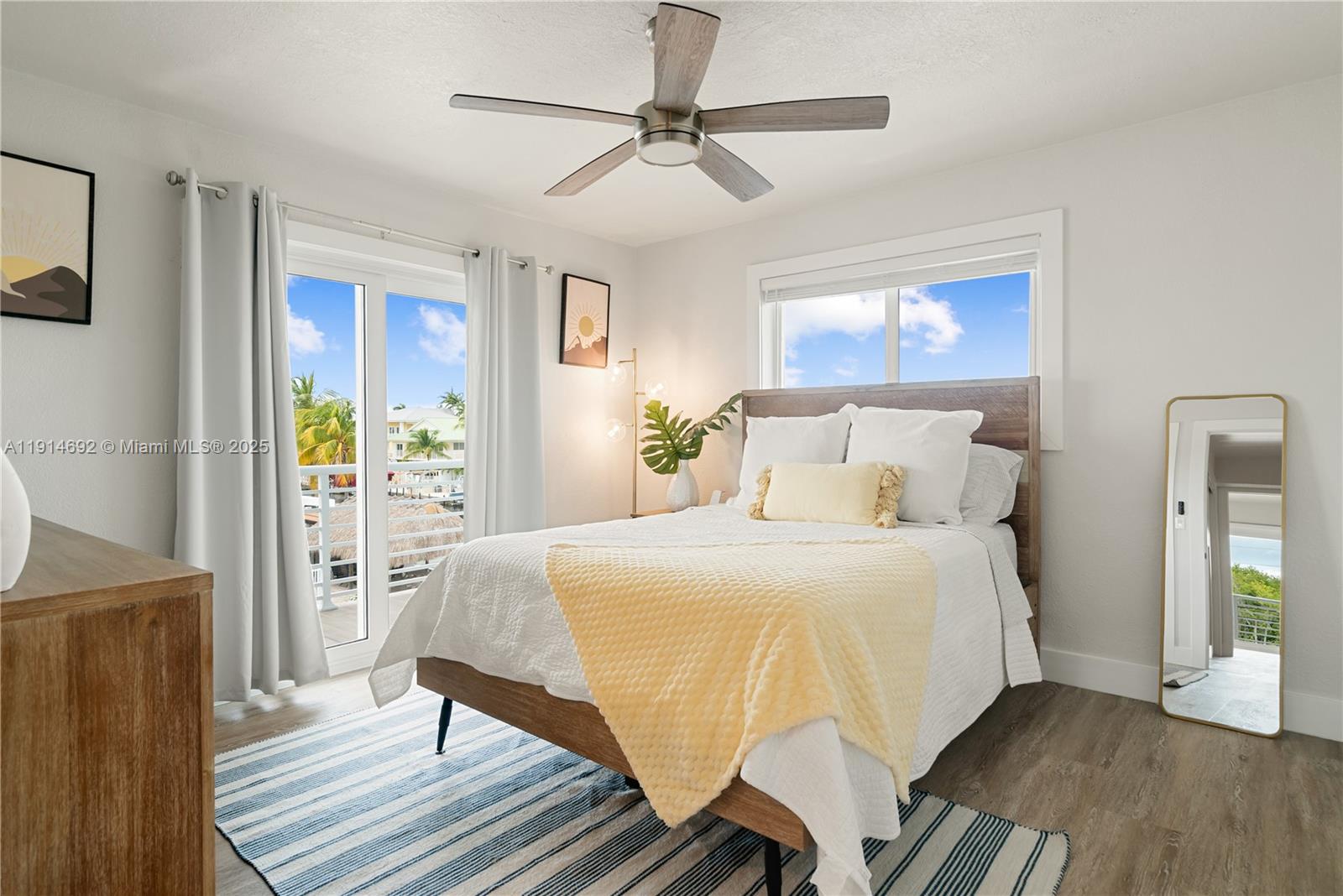 PORT LARGO - Residential Income