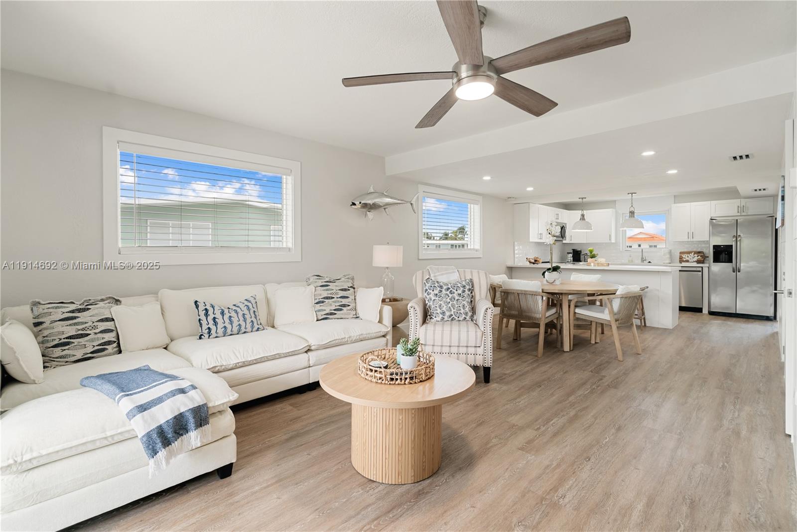 PORT LARGO - Residential Income