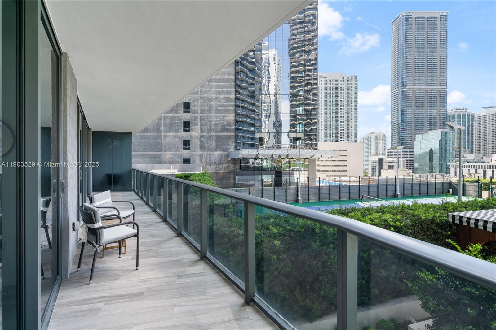 SLS Lux - Residential Lease