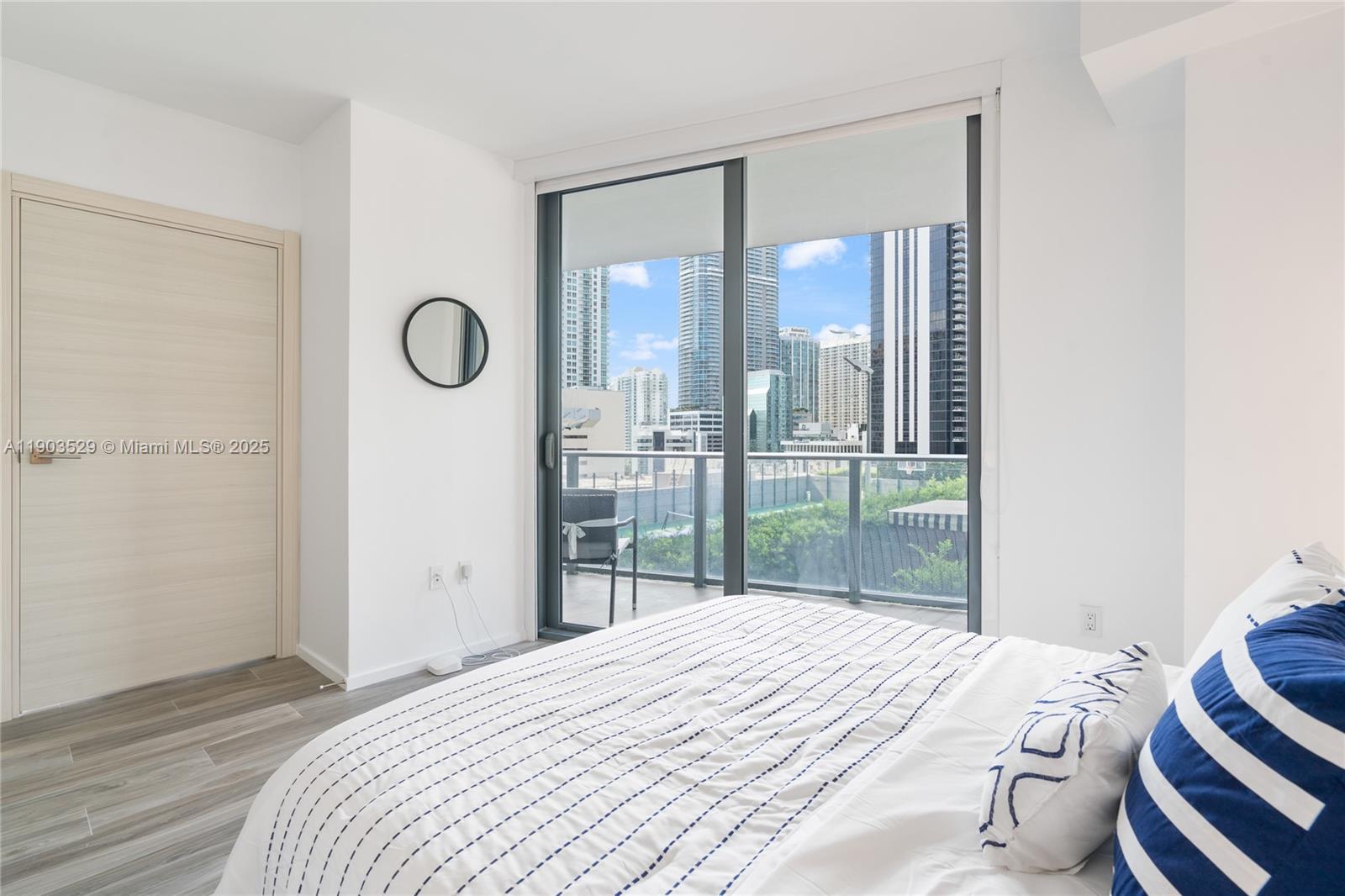 SLS Lux - Residential Lease