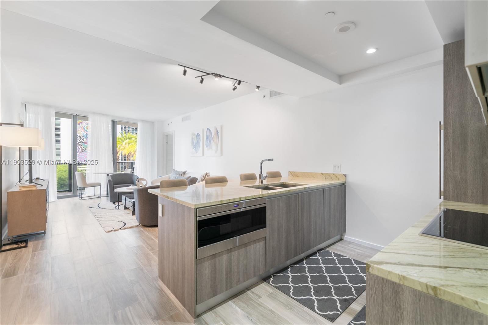 SLS Lux - Residential Lease