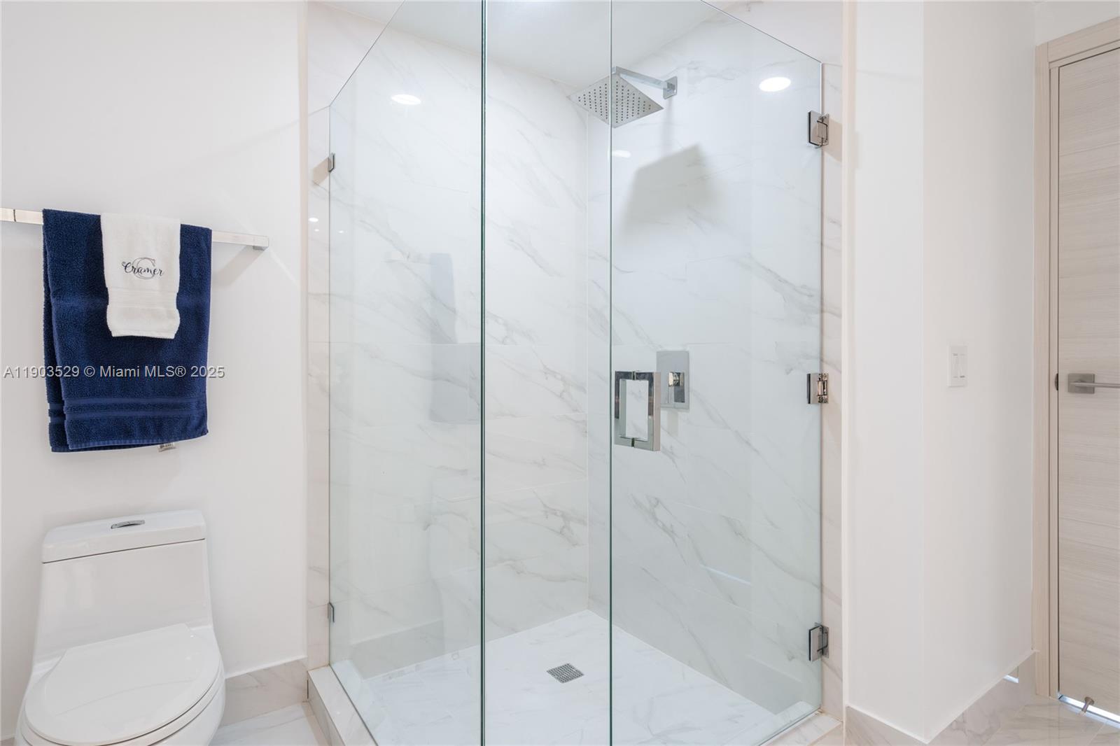 SLS Lux - Residential Lease