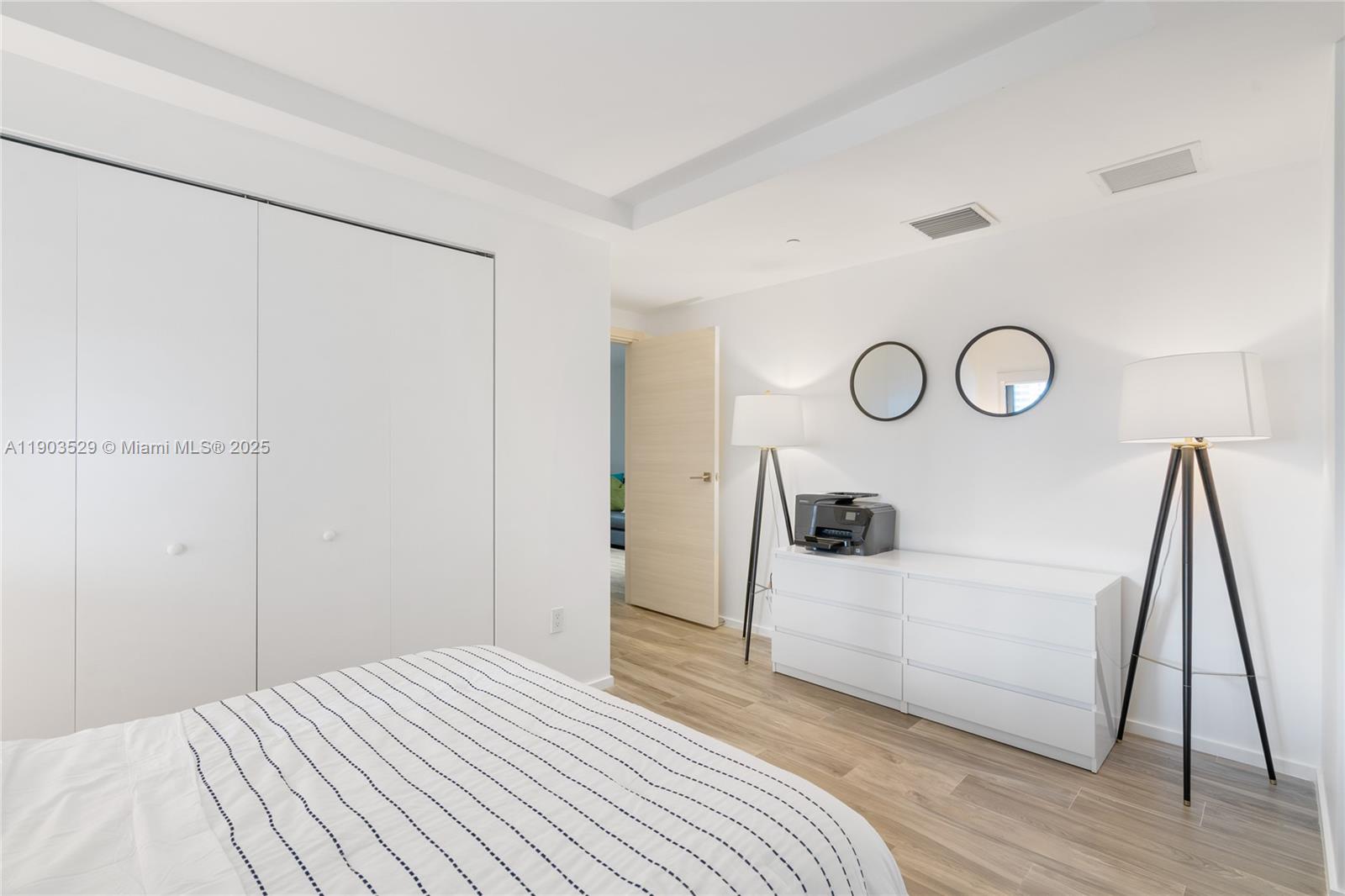 SLS Lux - Residential Lease