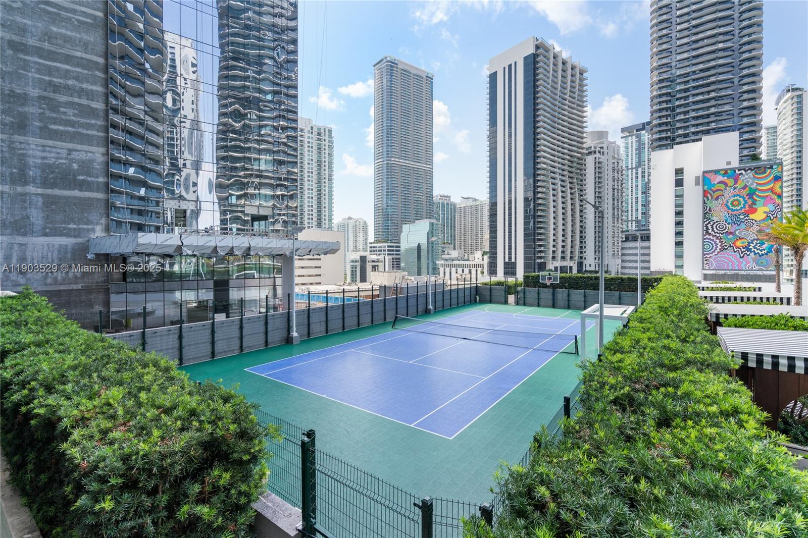 SLS Lux - Residential Lease