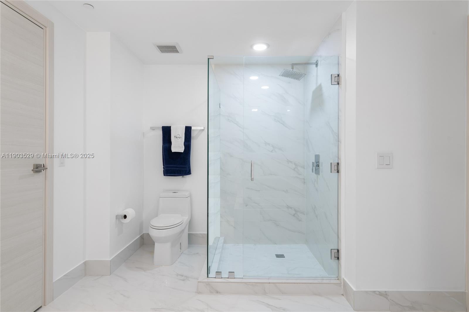 SLS Lux - Residential Lease