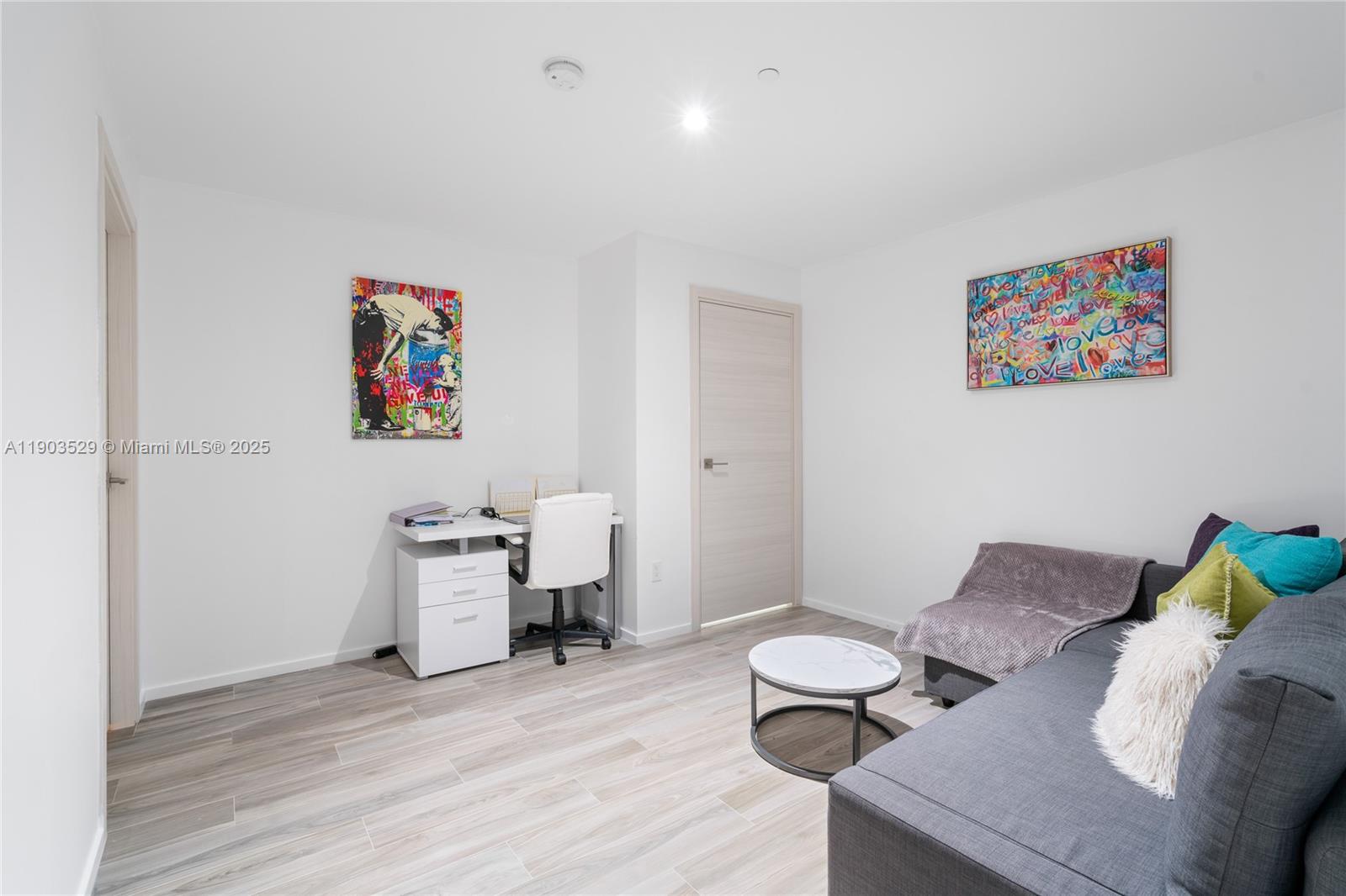 SLS Lux - Residential Lease