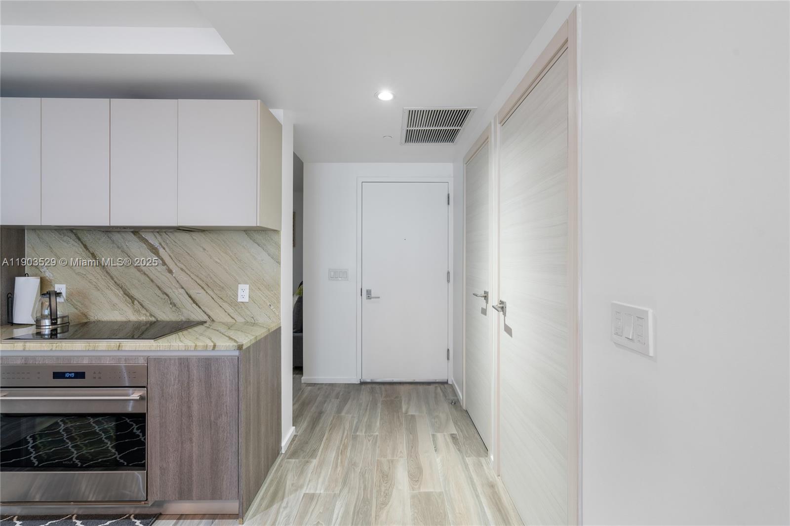 SLS Lux - Residential Lease